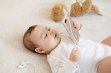 PROBLEM POČINJE OD KOLEVKE! Sve više dece je zavisno od mobilnih telefona: 