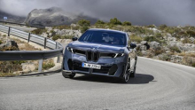 Prvi vtis BMW iX3: srce bavarca je postal superračunalnik