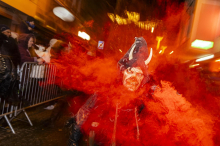 16-Jähriger zu Boden geworfen: Brutaler Krampus wurde ausgeforscht