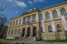 Od Čivkov iz preteklosti do sodobne keramike. Kaj pripravljajo v Narodnem muzeju za prihodnje leto?