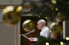 Papež Leon XIV. pozval k božičnemu premirju. V Betlehemu le malo obiskovalcev.