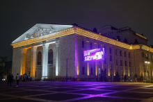 Prenovljeno gledališče v Mariupolju bo odprla ruska različica pripovedke Lepotica in zver