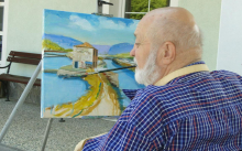 Umrl je slikar Vojko Gašperut, znan po svoji sposobnosti slikanja z usti