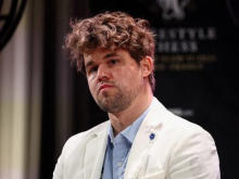Magnus Carlsen šestič svetovni prvak v pospešenem šahu
