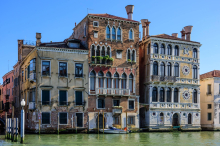 In Venedig wird ein „verfluchter“ Palast aus dem 15. Jahrhundert verkauft