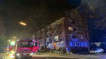Notfälle: Feuerwehr löscht Dachstuhlbrand in Hamburg