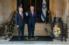 Trump vztraja pri razorožitvi Hamasa in Iranu sporoča, da bo zatrl vsako novo kopičenje orožja