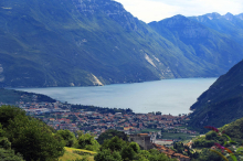 Liechtensteiner Prinz verkauft Luxus-Immobilie samt Bunker am Gardasee