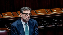 Giorgetti: “Abbiamo aumentato i salari, se possibile fermeremo l’aumento dell’età pensionabile”