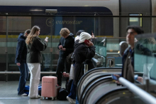 Po izpadu električne energije v Evrotunelu postopoma ponovno zaganjajo promet