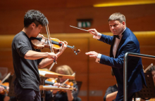 Prihodnje leto bo na Bledu potekalo prvo dirigentsko tekmovanje Pehlivanian