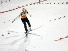 Domen Prevc najboljši, vseh pet Slovencev na tekmo, Avstrijec rekordno