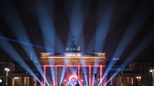Silvesterparty in Berlin: Großer Andrang bei Party am Brandenburger Tor