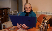 Sve sam ih gledala kao svoju decu, plakala sam kada su odlazili: Milena Todorović usvajala mališane i podizala ih kao svoje, stiglo joj veliko priznanje