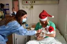 Po 300.000 dinara za dečaka i devojčicu: Beograd nagradio prvorođene bebe u 2026.