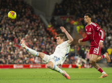 City po remiju v Sunderlandu po polovici prvenstva štiri točke za Arsenalom