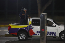 Trump potrdil ameriški napad na Venezuelo. Trdi, da so Madura zajeli in odpeljali iz države.