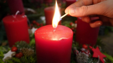 Feuer: Auch nach Weihnachten: Zwei Brände durch Adventskränze