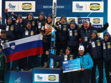 Domen Prevc navdušuje tudi brata Petra: Ne popušča, ne pusti se zmotiti