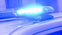 Unfälle: Regionalbahn schleift Postauto mit – Fahrer schwer verletzt