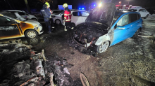 Brand: Autos brennen auf Parkplatz in Emmerich aus