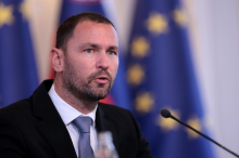 Predsednica za novega guvernerja predlaga Primoža Dolenca, za varuhinjo Simono Drenik Bavdek