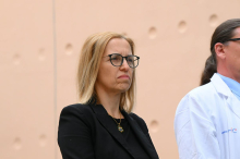 Ministrica za zdravje o odhodu ortopedov: Vsak se lahko svobodno odloči, kje bo delal