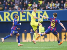 Cilj? Pobegniti Janu Oblaku in pritisniti na Real Madrid.