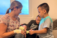 Samohranoj mami koja brine o sinu koji ima redak sindrom potrebna naša pomoć kako bi zimu dočekali bez straha