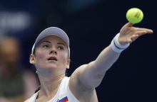 Zidanšek preskočila prvo od treh ovir na poti do glavnega žreba