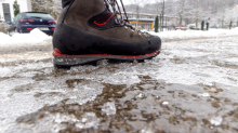 Newsblog zur Wetterlage: Eisregen-Warnung – extreme Glätte bis in den Dienstag hinein möglich