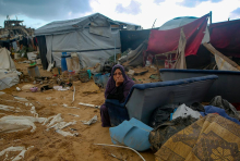 Izraelska vojska v Gazi ubila še tri Palestince, ubit tudi policijski načelnik v Han Junisu