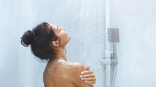 Tuširate se pogrešno i starite brže! Dermatolozi otkrivaju idealnu temperaturu vode za kožu i kosu