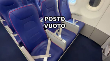 Su Wizz Air prenoti la prima fila e il posto a fianco resta vuoto: l’opzione anche da Roma