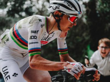 Kje bodo kolesarsko sezono 2026 začeli Slovenci v ekipah svetovne serije?