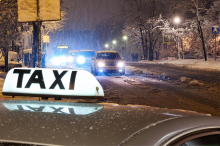 Taksista za dan zaradio skoro 100.000 dinara: Otkrio kako je to uspeo, a Srbi ga razapeli na mrežama!