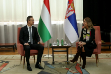 Pogajanja med ruskim lastnikom in madžarskim MOL-om o prodaji NIS-a v sklepni fazi