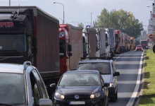 Tovornjakarji balkanskih držav zunaj EU-ja napovedali zaporo terminalov na mejah