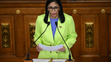 Venezuelas Übergangspräsidentin wirft Maduro-Gefolgsmann Saab aus dem Kabinett