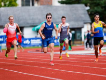 Gumilar in Istenič najhitrejša v edini pokriti krožni dvorani