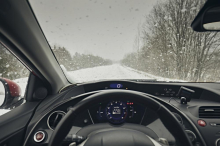 ZLATNO PRAVILO VOŽNJE PO SNEGU Ovo nikako ne smete da radite na zavejanom putu, rizikujete život