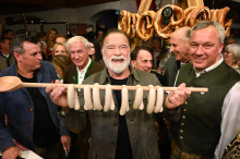 Abseits der Skipiste: Diese Kitz-Events locken zahlreiche Promis an