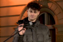 GNUSNE LAŽI NA BLOKADERSKOM SKUPU U NOVOM SADU! Slagali i o lečenju bolesne dece: Njihove prazne parole ponovo demantuju ČINJENICE I JASNE BROJKE (VIDEO)