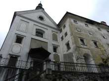 V Škofji Loki poteka prva faza prenove propadajočega Nunskega samostana