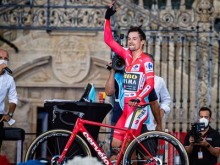 Roglič želi na Vuelti ob sebi nekdanjega pomočnika van der Poela