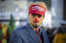 Wenn der Erpresser Donald Trump beim Weltwirtschaftsforum Hof hält