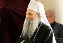 Patrijarh Porfirije služio liturgiju u crkvi Svetog proroka Ilije u Mirijevu povodom Krstovdana: Podsetio na značaj praznika Krstovdana i Bogojavljenja