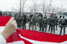 Na Aljaski naj bi bilo okoli 1500 vojakov pripravljenih za morebitno napotitev v Minneapolis