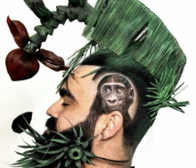 ONO ŠTO RADI FRIZER MARIO, ČISTA JE UMETNOST Jedini je usred Luvra pozirao ispred Mona Lize s Mona Lizom na glavi modela! Sledi još luđe - šišanje na Mesecu