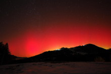 Največji Sončev vihar v več kot 20 letih poskrbel za neobičajno močen severni sij tudi pri nas